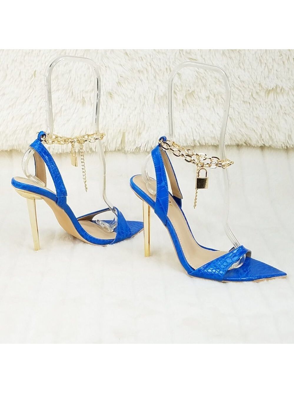 Nicely Lock Chain Strap High Heels Metal Toe Tip Blue